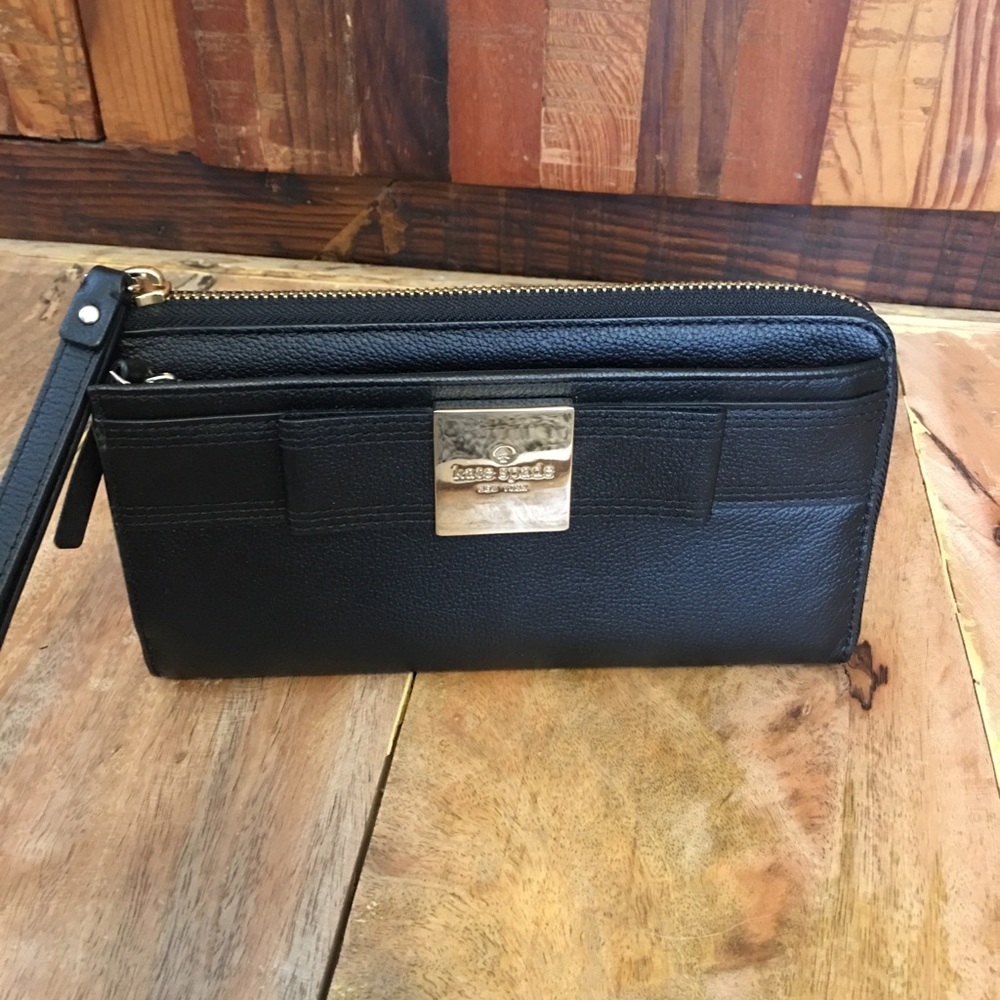 NWOT Kate Spade Bow Wallet